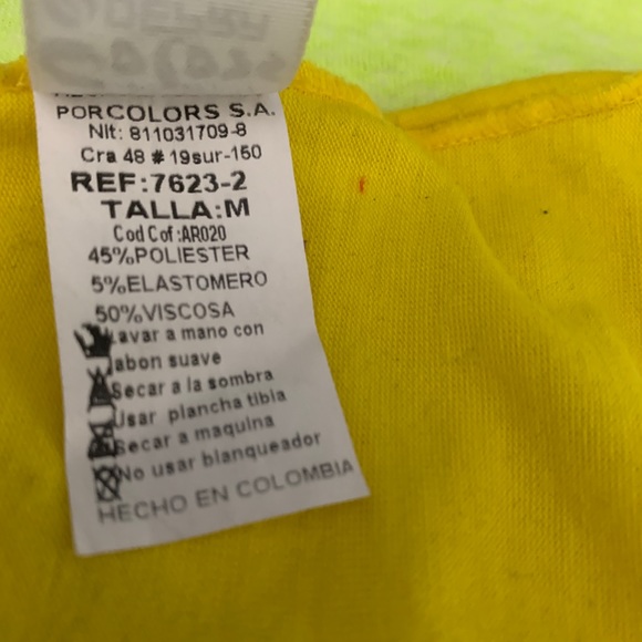 Color’s Depra Yellow Short Sleeves Size M - Picture 9 of 9